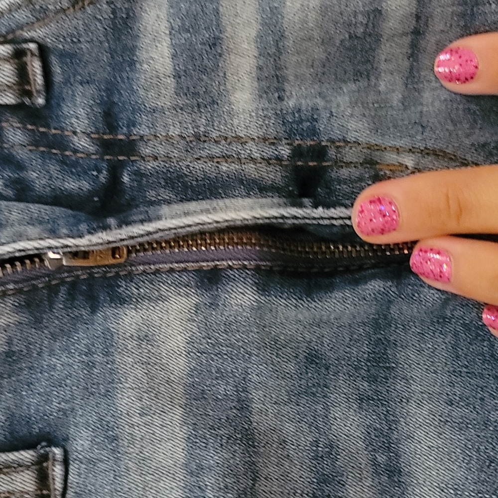 Jean Shorts - Picture 2 of 7